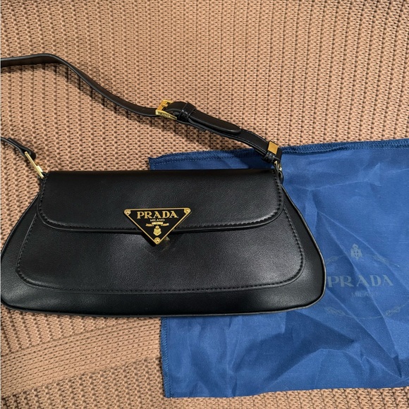 PRADA Leather shoulder bag - Picture 2 of 12